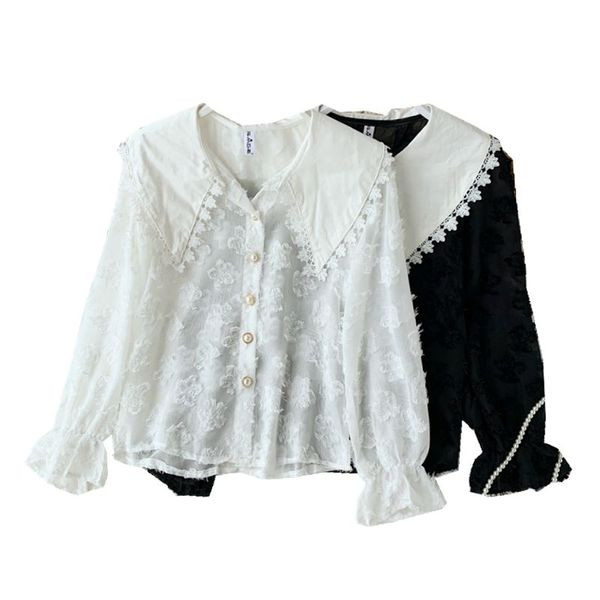 Aktuális női ing fehér és fekete színben, csipkével