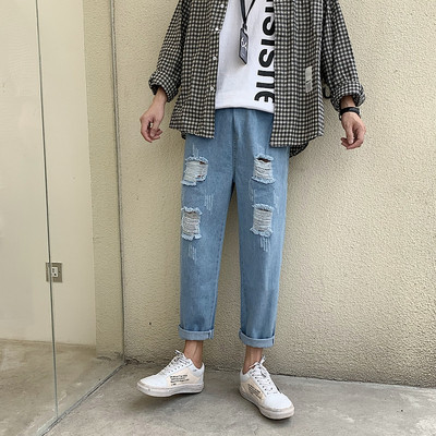 Blugi casual barbatesti cu motive rupte de culoare deschisa