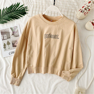 Bluză casual de damă cu mâneci lungi și inscripție - în trei culori