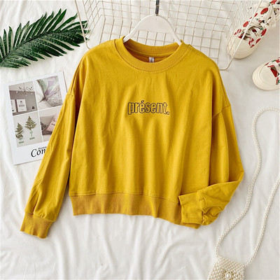 Bluză casual de damă cu mâneci lungi și inscripție - în trei culori