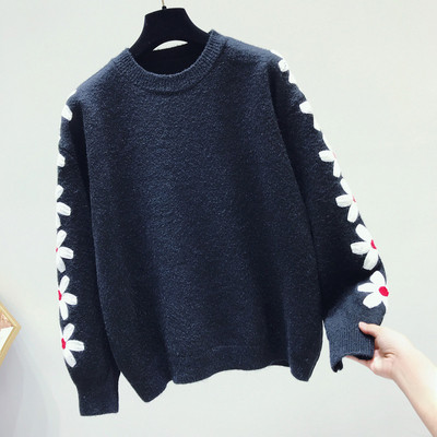 Modern női téli pulóver színes hímzéssel, három színben