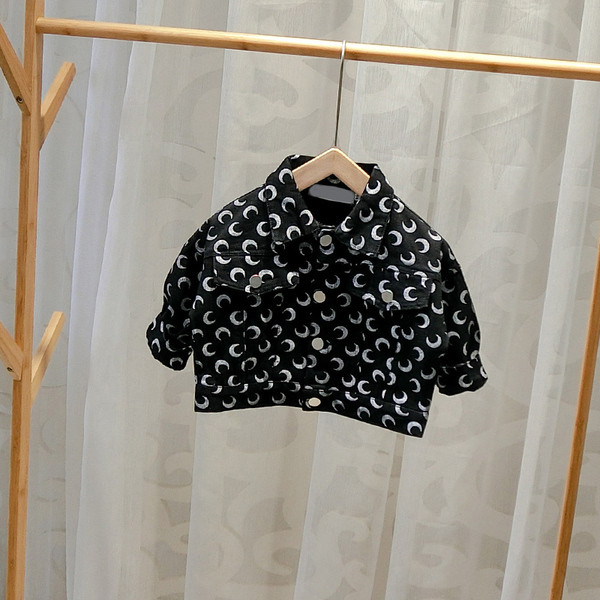 Jachetă modernă pentru copii cu model pentru fete în negru
