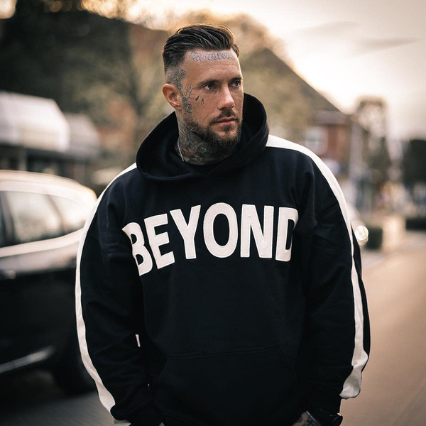 Napi férfi pulóver kapucnival és felirattal három színben