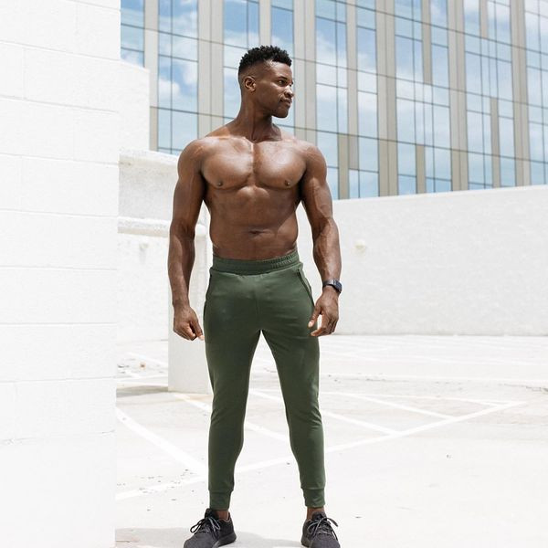 Férfi sportnadrág gumírozott derékkal és zsebekkel több színben