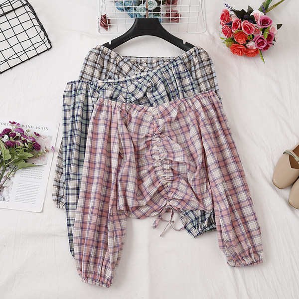 Bluza dama in carouri in trei culori cu cravate