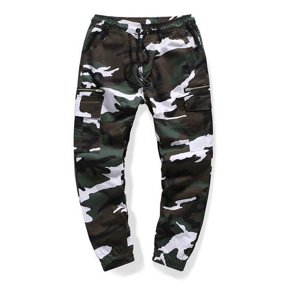 Pantaloni sport pentru bărbați cu model de camuflaj și buzunare laterale
