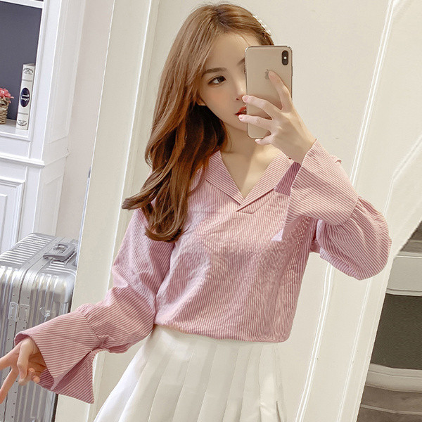 Modern női ing több színben V-nyakkal