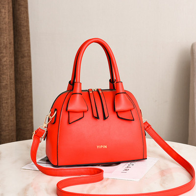 Alkalmi női táska két füllel több színben