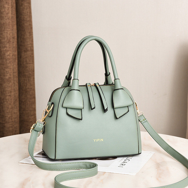 Alkalmi női táska két füllel több színben