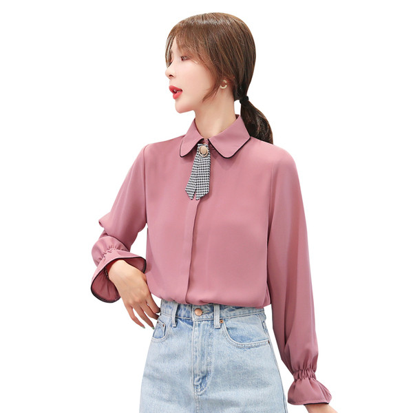 Cămașă de damă actuală în roz cu mâneci lungi