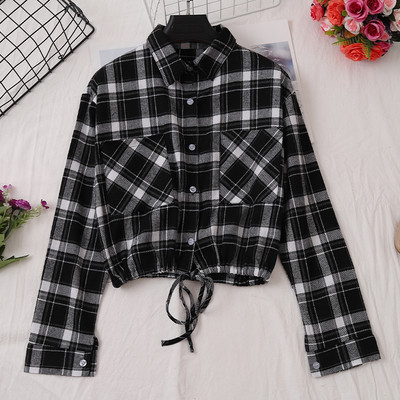 Cămașă de damă în carouri în trei culori cu buzunare și cravate