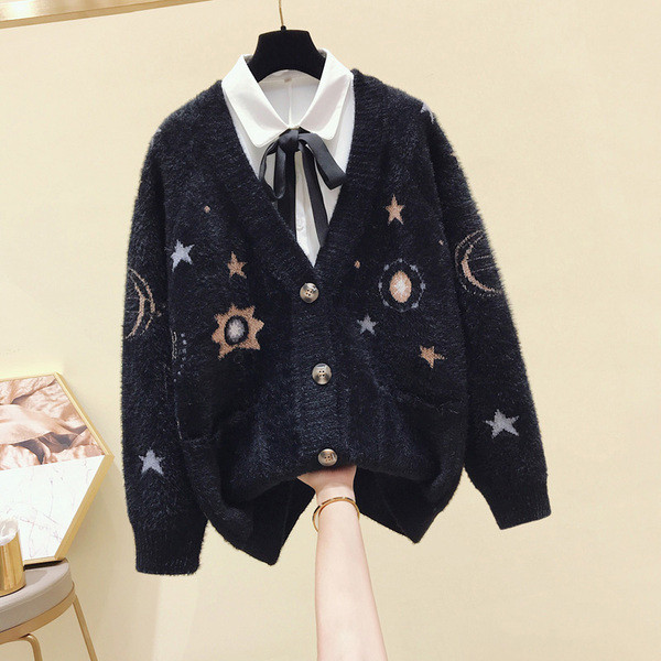 Női kardigán fehér, fekete és rózsaszín hímzéssel