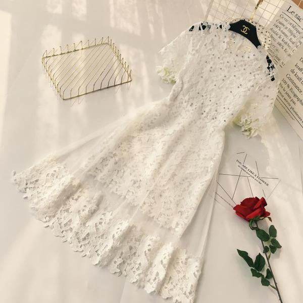 Elegáns női csipkeruha, rövid ujjal több színben