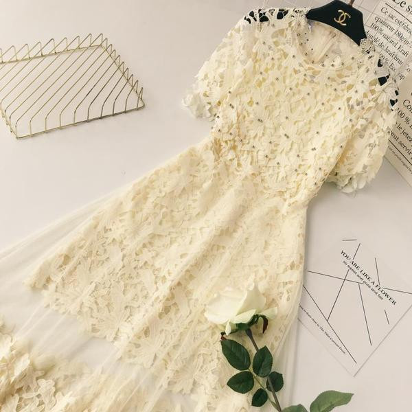 Elegáns női csipkeruha, rövid ujjal több színben