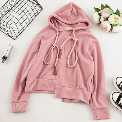 Καθημερινή  γυναικεία μπλούζα σε τρία χρώματα με κουκούλα και  κορδόνια