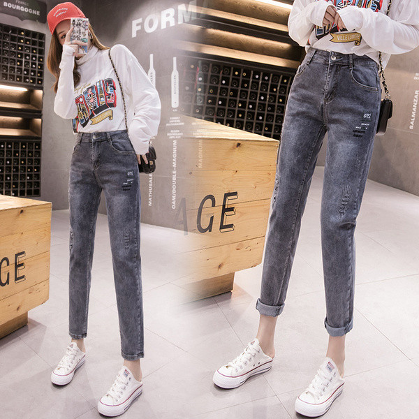 Κορυφαία γυναικεία τζιν σε μπλε μοντέλο Slim