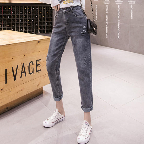 Κορυφαία γυναικεία τζιν σε μπλε μοντέλο Slim