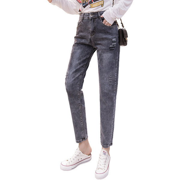 Κορυφαία γυναικεία τζιν σε μπλε μοντέλο Slim