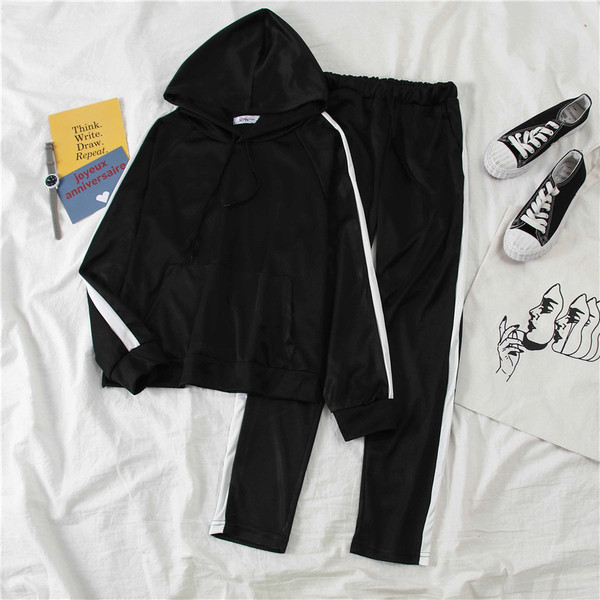 Αθλητικό γυναικείο σετ σε μαύρο και κίτρινο χρώμα