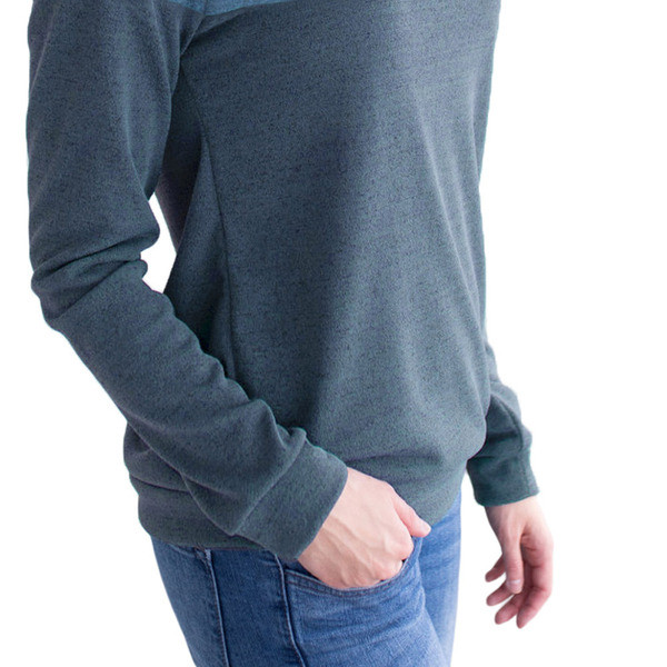 Női csíkos pulóver