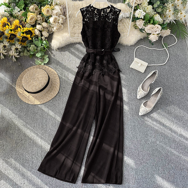 Elegáns női overál széles modell csipkével és övvel több színben