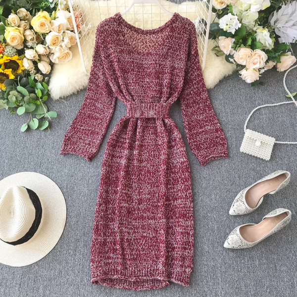 Alkalmi női ruha övvel, különböző színekben