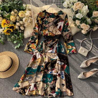 V-nyakú, virágmintás női kivágott ruha többféle színben