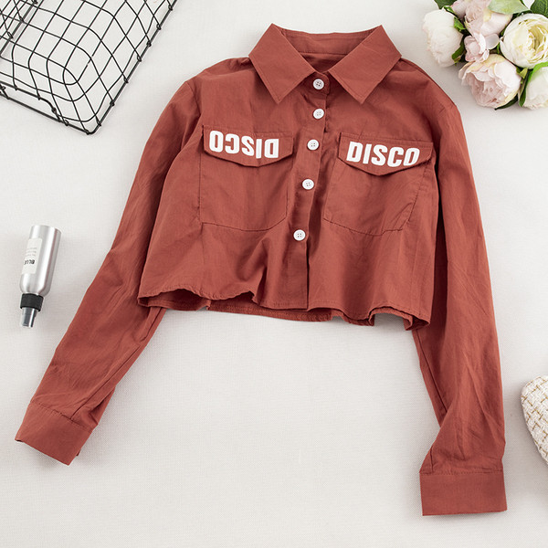 Μοντέρνο γυναικείο πουκάμισο σε διάφορα χρώματα με επιγραφές