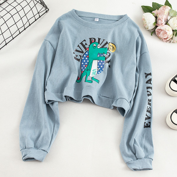 Καθημερινή  γυναικεία μπλούζα σε διάφορα χρώματα με εφαρμογή