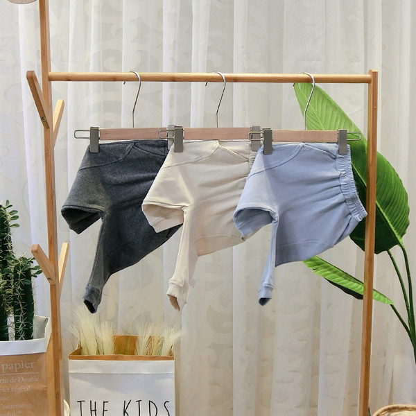 Μοντέρνα παιδικά  παντελόνια για αγόρια με τσέπες σε διάφορα χρώματα