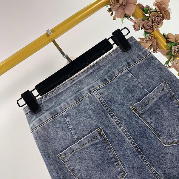 Τζιν γυναικεία σε σκούρο μπλε υψηλή μέση - λεπτό μοτίβο