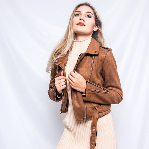 Μοντέρνο γυναικείο μπουφάν οικολογικό βελούδο με ζώνη σε διάφορα χρώματα