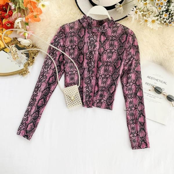 Aktuális női blúz állatmintával, különböző színekben