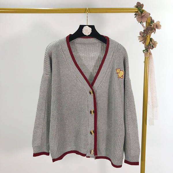 Γυναικεία ζακέτα με V  ντεκολτέ και κουμπιά σε τρία χρώματα