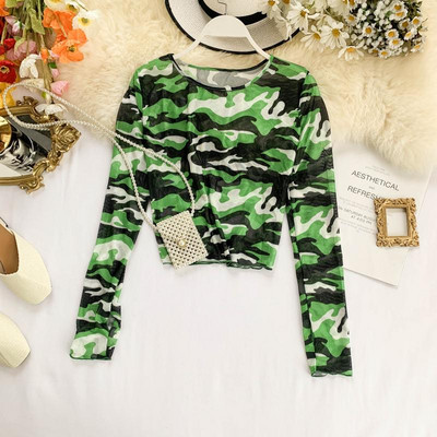 Bluză casual de damă cu decolteu O și model de camuflaj în mai multe culori