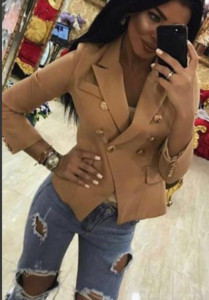 Κομψό γυναικείο μπουφάν με κουμπιά σε διάφορα χρώματα