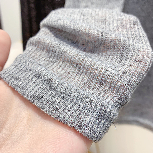 Γυναικείο πουλόβερ  σε μαύρο και γκρι χρώμα