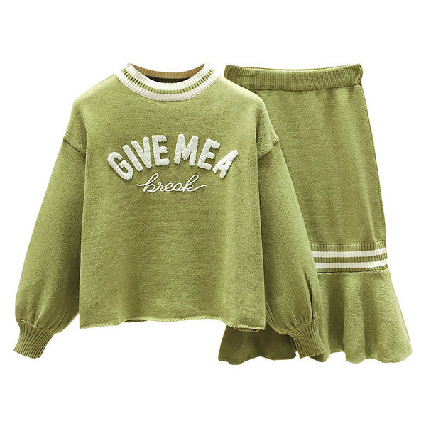 Set actual pentru femei din două părți - bluză și fustă în patru culori