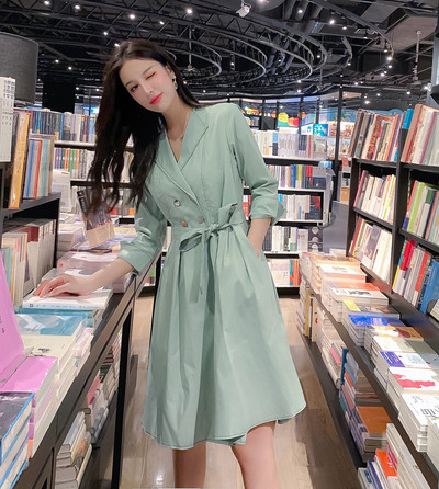 Μοντέρνο γυναικείο  φόρεμα σε δύο χρώματα