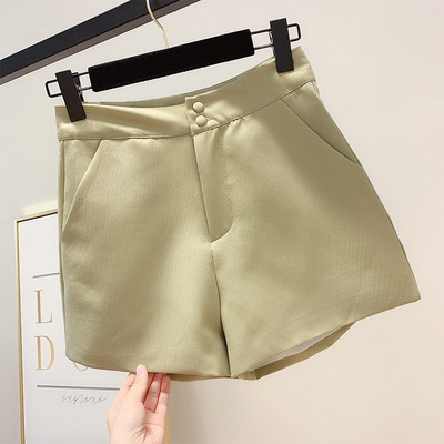 Pantaloni scurți moderni cu buzunare în mai multe culori