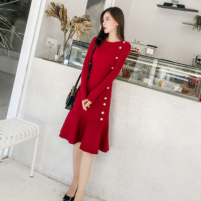 Κομψό γυναικείο  φόρεμα  σε δύο χρώματα - μαύρο και κόκκινο