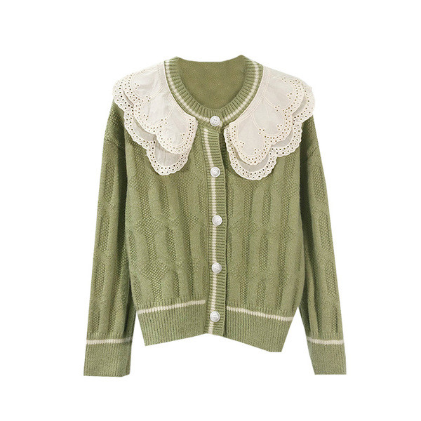 Vesta de dama cu decolteu oval in bej si verde