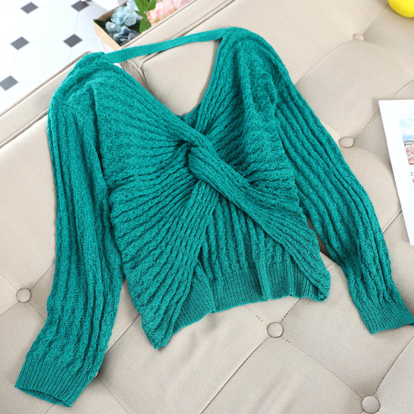 Μοντέρνο γυναικείο πουλόβερ  με V-λαιμό σε επτά χρώματα