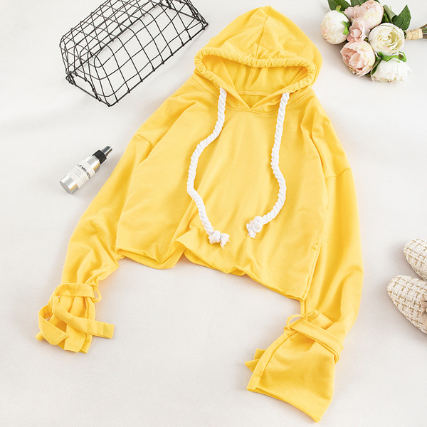 Sport-alkalmi női blúz négy színben nyakkendővel