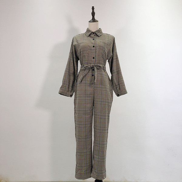 Μακρύ γυναικεία ολόσωμη φόρμα με κορδόνια και κουμπιά