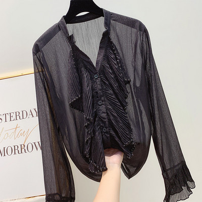 Κομψό γυναικείο πουκάμισο με V-λαιμό και λωτού μανίκια