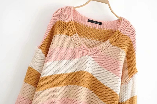 Νέο μοντέλο γυναικείο ριγέ πουλόβερ με V-λαιμό