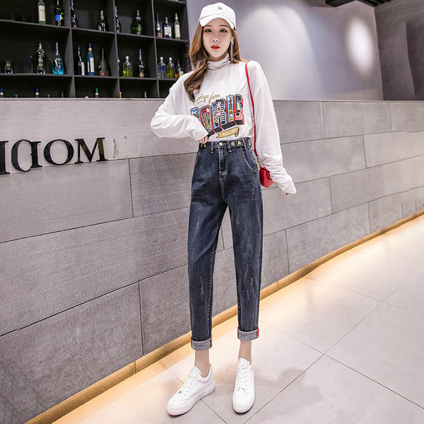 Blugi de dama actuali - model drept cu talie inalta