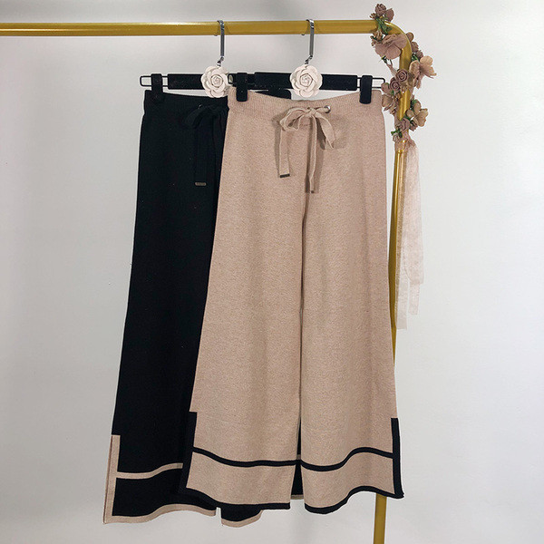 Pantaloni largi de dama din tricotat subtire cu cravate in doua culori