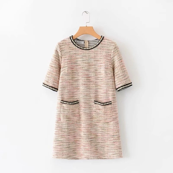 Μοντέρνο γυναικείο φόρεμα με τσέπες και O-λαιμό